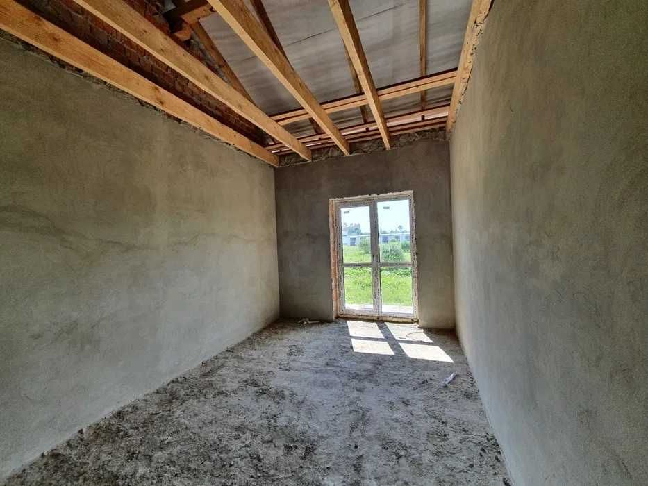 Кутовий, крайній цегляний,будинок,таунхаус.Площа 135м² 2,5ст газ гараж
