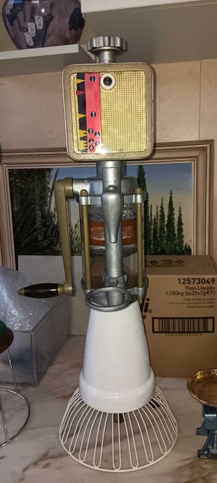 Antiga Bomba de Petróleo