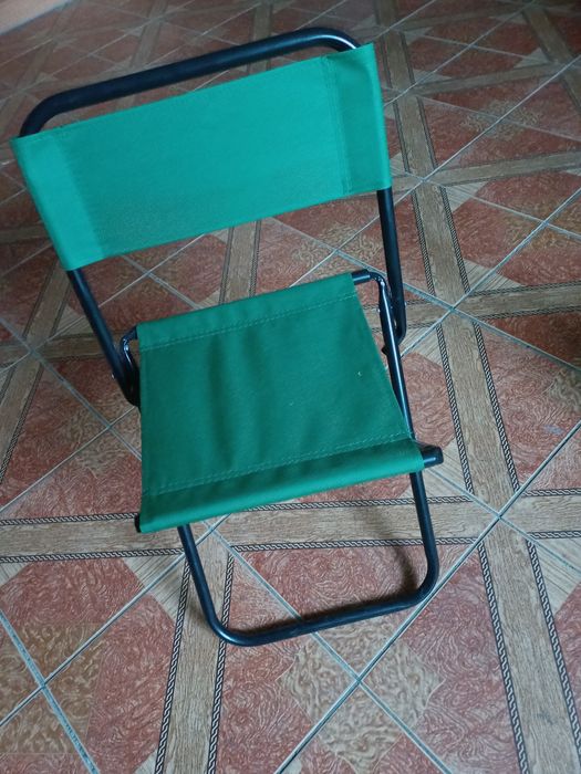 Стілець розкладний зі спинкою