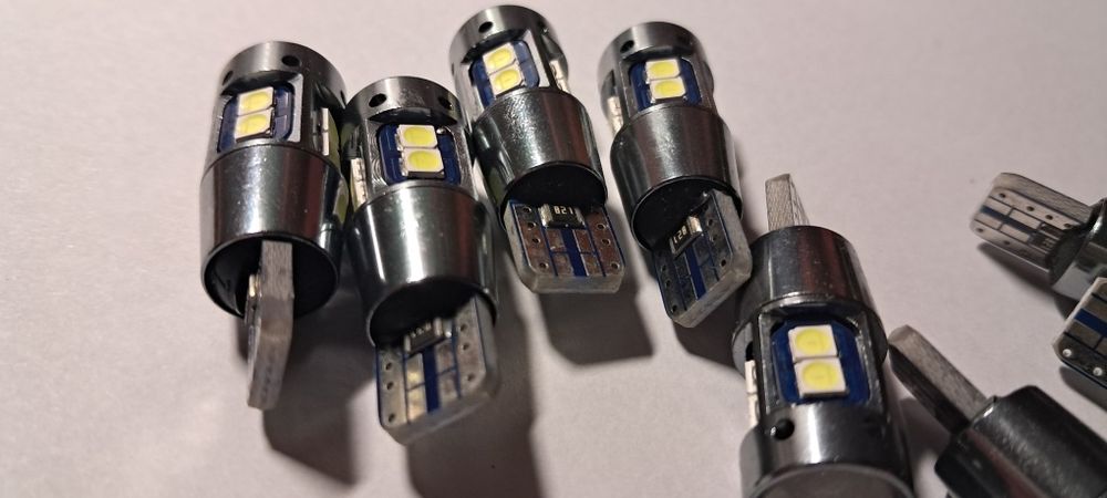 Лед лампа Т10 W5W габариты салон и т.д