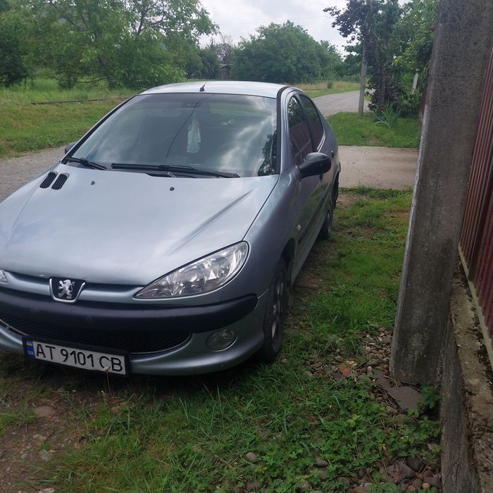 Авто на ходу,все працюе,любе переоформлення,можливий обмін .