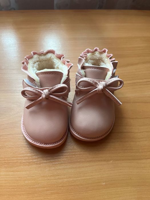 Чобітки для дівчинки