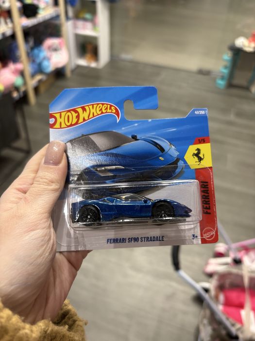 Nowy Zestaw 3 autek Hot Wheels Audi, Ferrari, Mazda