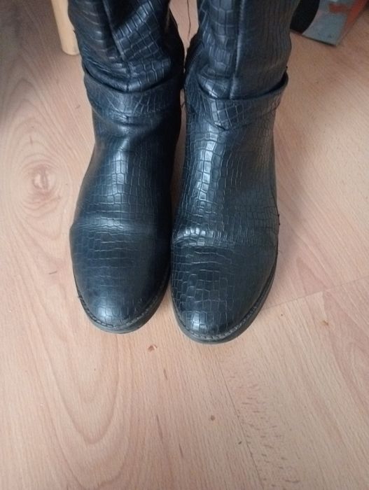 Kozaki Venezia r. 40, buty skóra