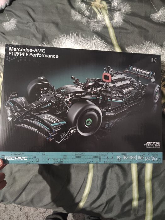 Klocki konstrukcyjne Mercedes AMG F1 W14 E Performance