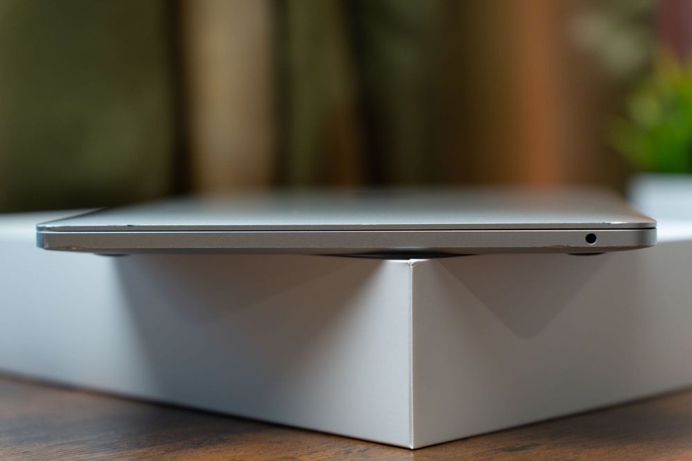 Apple MacBook Pro 13" Retina 2017 i5 8GB 256gb 401 циклів!