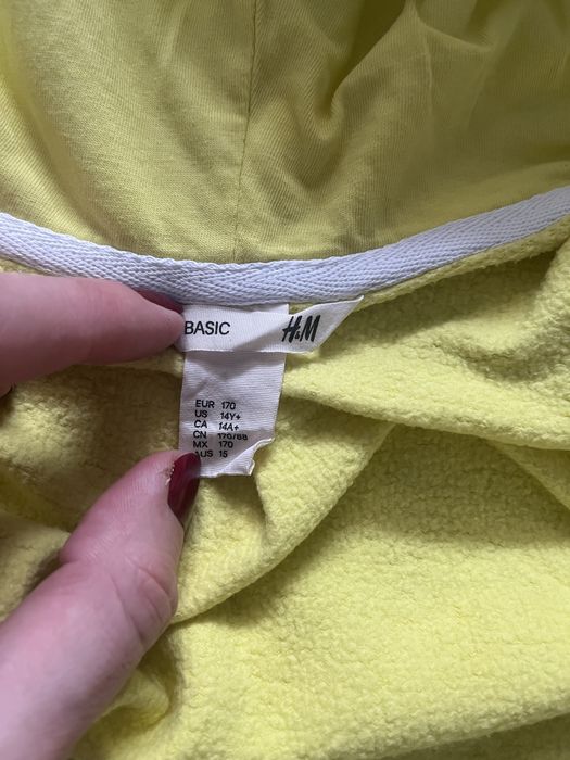 żółta bluza z kapturem H&M