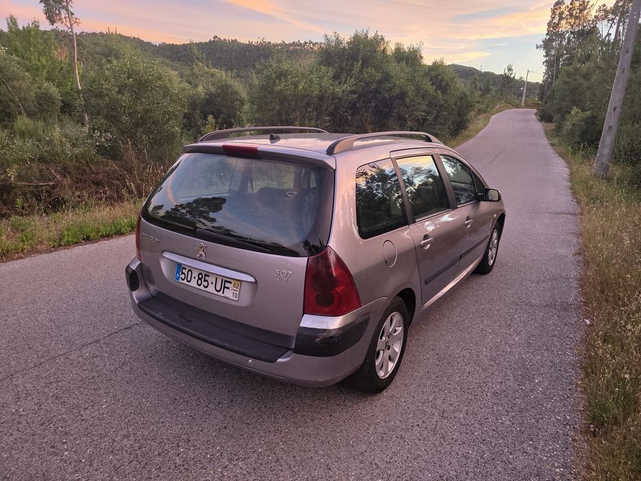 Peugeot 307 SW 1.4 HDi Diesel – Económica e Espaçosa