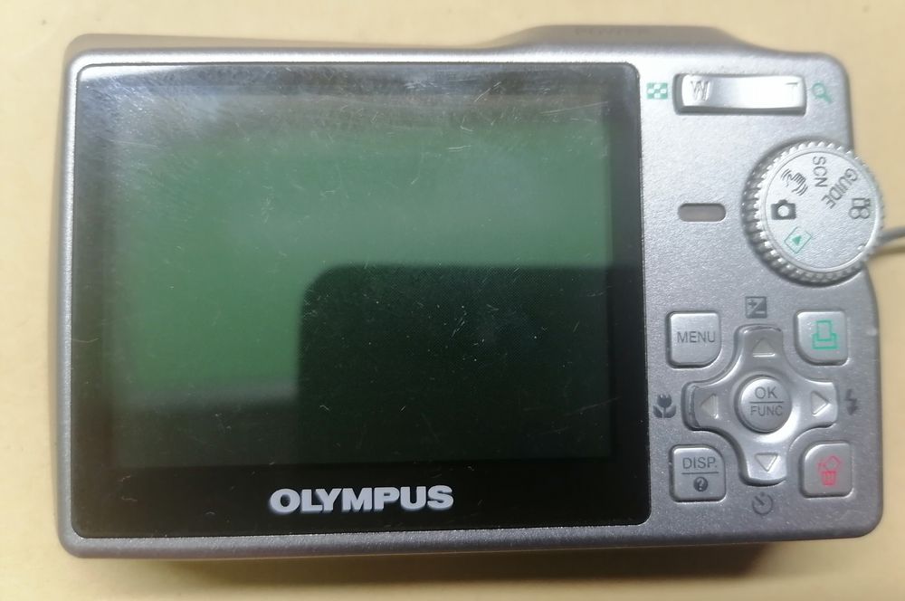 Цифрой фотоаппарат Olimpus