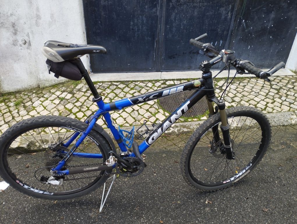 Giant xtc 860 cross country hotsell