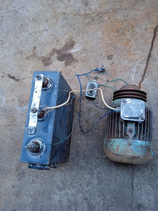 Электро двигатель с конденсатором.