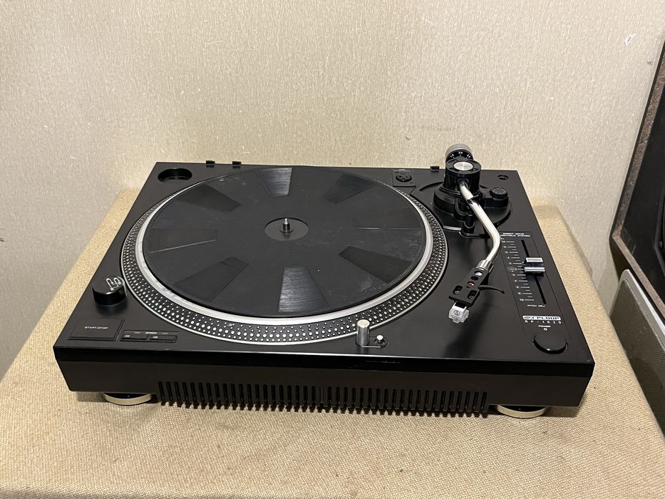 Профессиональный проигрыватель винила RELOOP RP-1020 DIRECT DRIVE (9кг)