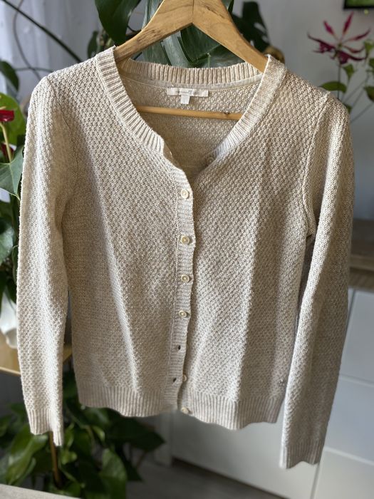 Sweter sweterek pleciony beżowy kremowy M na guziki ciepły długi rekaw