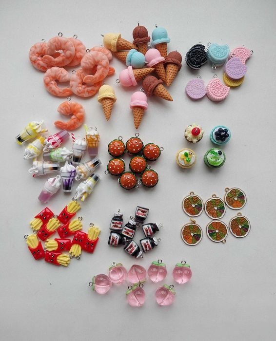 Підвіски у вигляді їжи: кекси, креветки, морозиво, нутела та інші