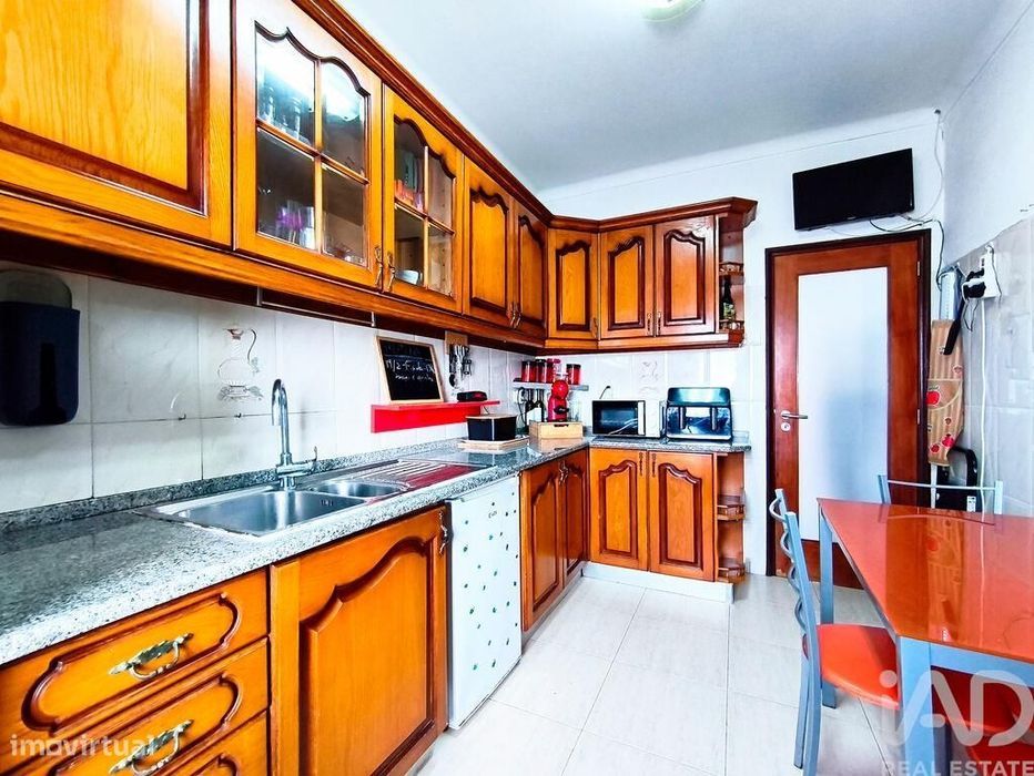 Apartamento T3 em Darque de 77,5 m2