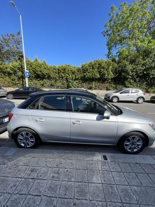 Audi A1 TDI sportback com inspeçao e revisao