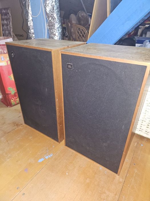 Potężne kolumny JBL 43111WX