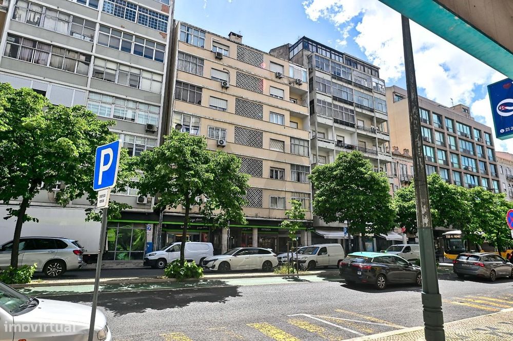Apartamento T1 moderno na Av. Almirante Reis – Excelente Investimento