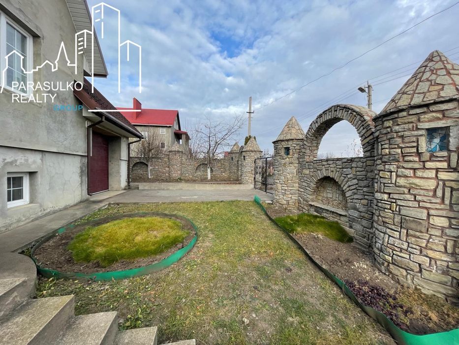 Продам просторий будинок!