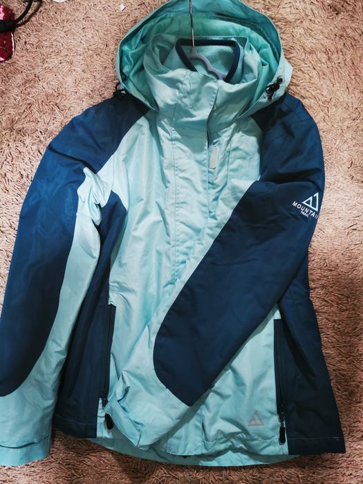 Лыжная курточка женская