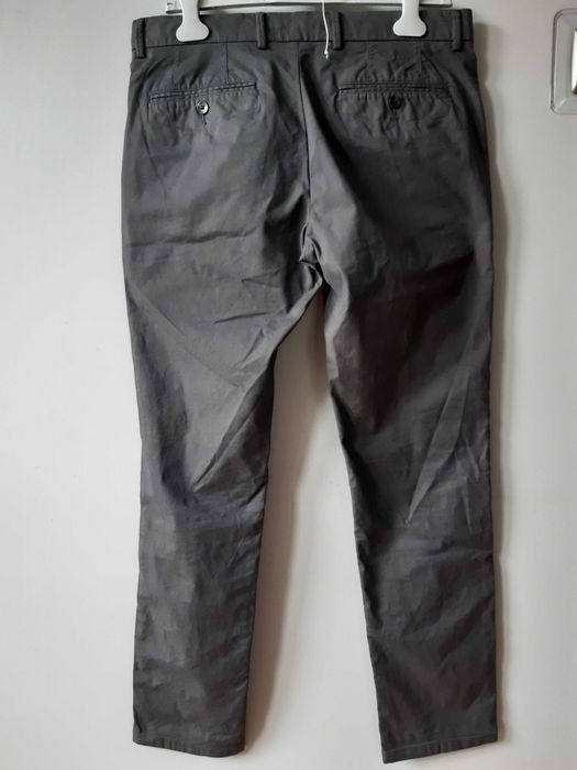 Spodnie chinosy chino materiałowe Reserved