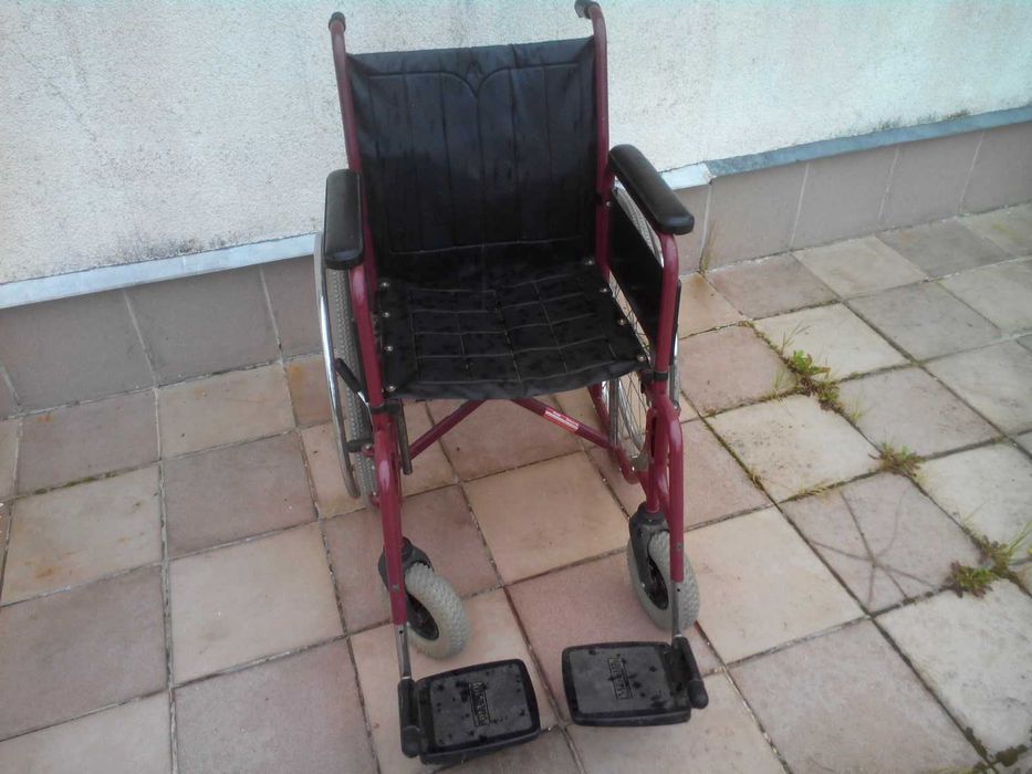 Fotel bujany wiklinowy