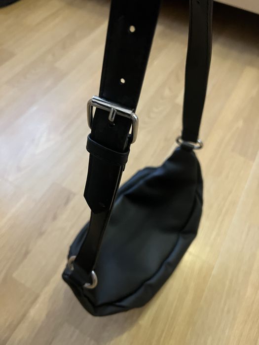 Сумочка на пасок Stradivarius