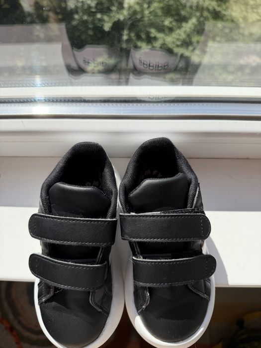 Дитячі кросівки Adidas