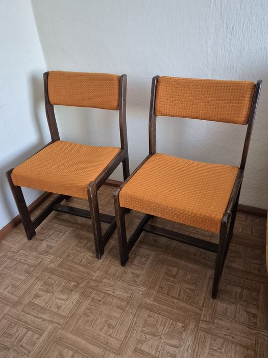 Komplet Krzesła drewniane tapicerowane