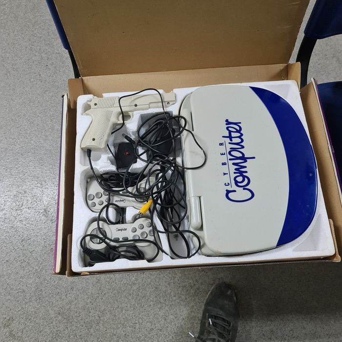 Vendo consola  de jogos   play computer