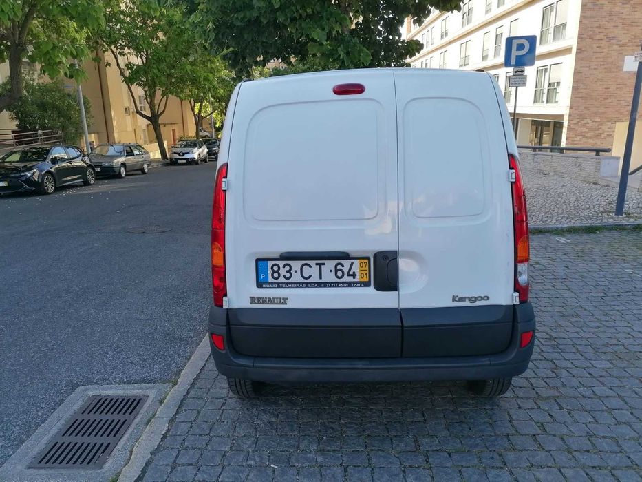 Renault Kangoo 1.5 dCi 2007 | 121 mil km | Bom motor | Danos estéticos | Sempre de garagem