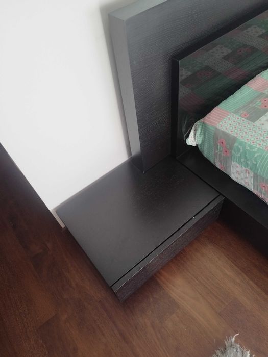 Cama de Casal + 2 Mesinhas de Cabeceira – Excelente Oportunidade!