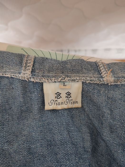 Джинсова жіноча куртка