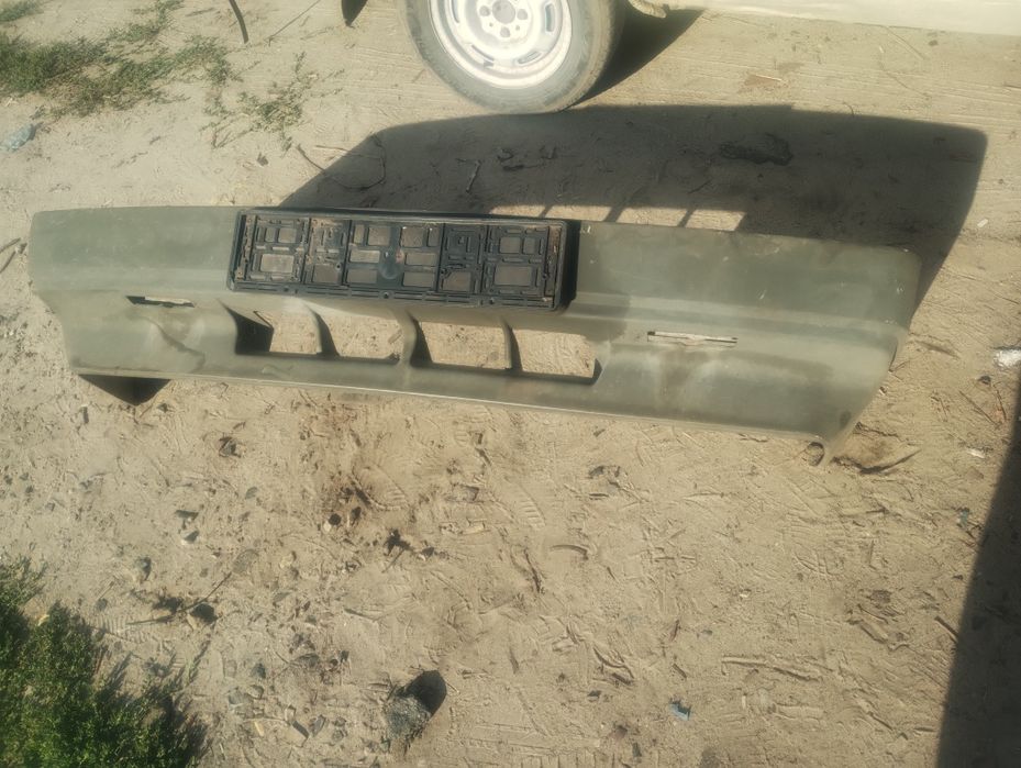 Продам передний бампер на девятку