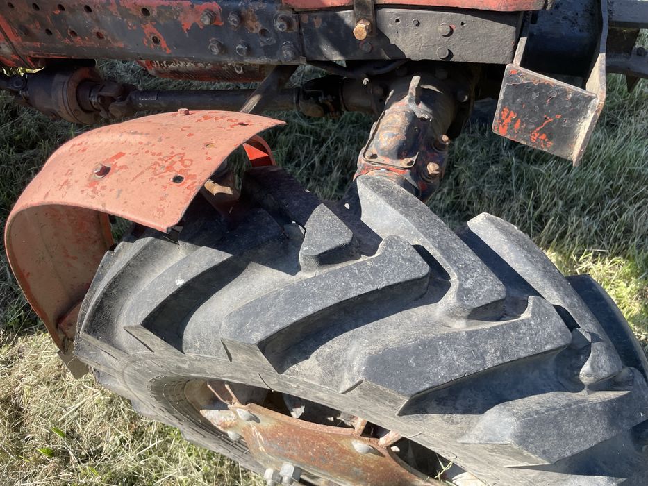 MTZ 82 Belarus przedni napęd przedni most części nowe opony