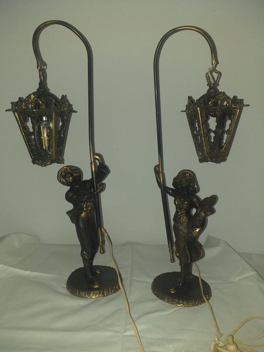 Candeeiros em bronze