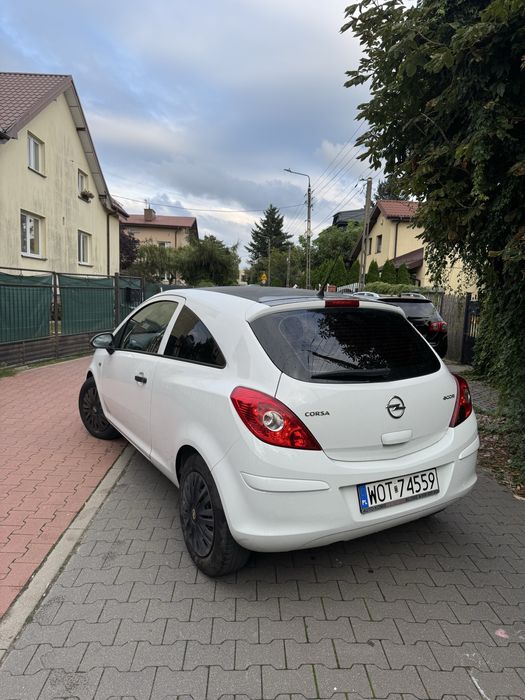 Opel Corsa 2013 r 1.2  zadbany