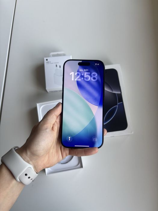 iPhone 16 Pro - 128GB | Black Titanium