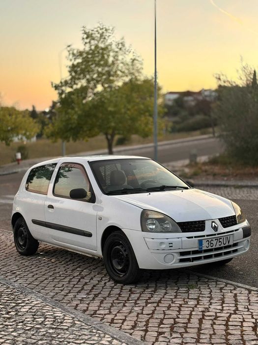 RENAULT CLIO 1.5 dCi 2003