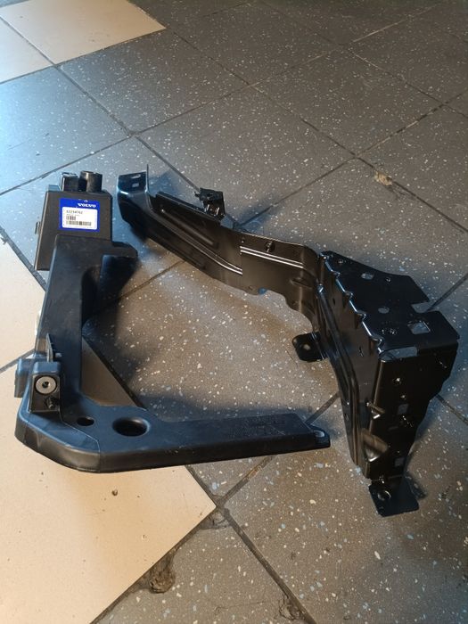 Передняя панель volvo xc40