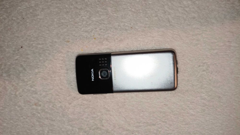 Nokia 6300 Impecável! (Bateria nova, carregador e SD card de 2GB)