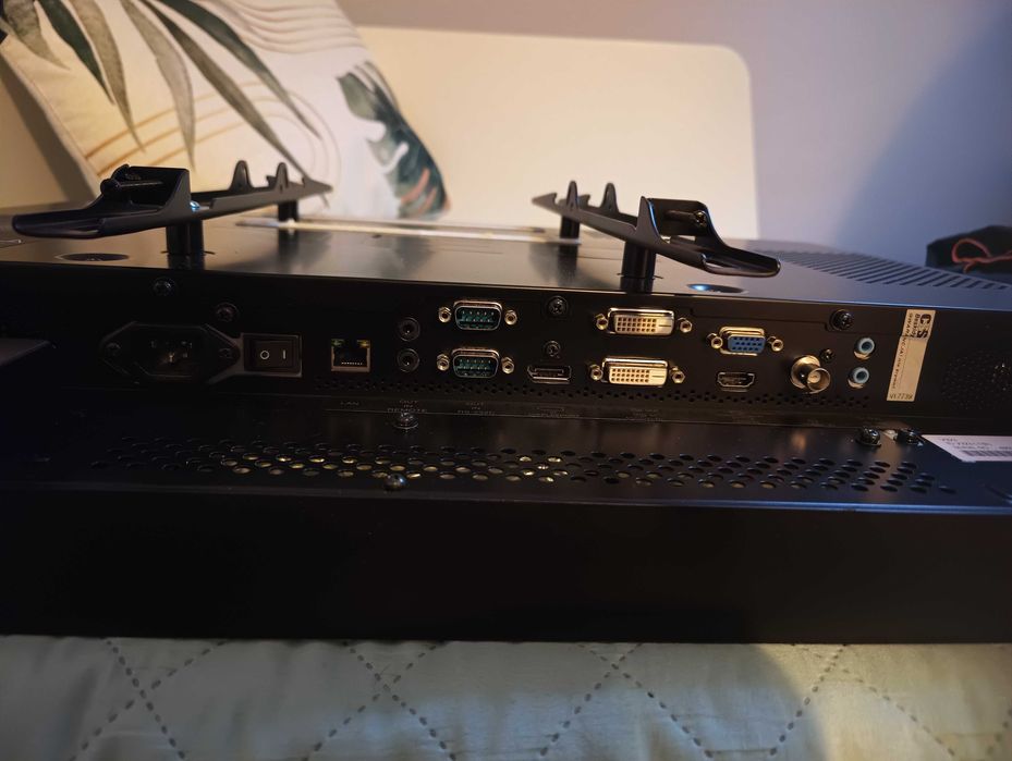 Monitor NEC multiSync V323