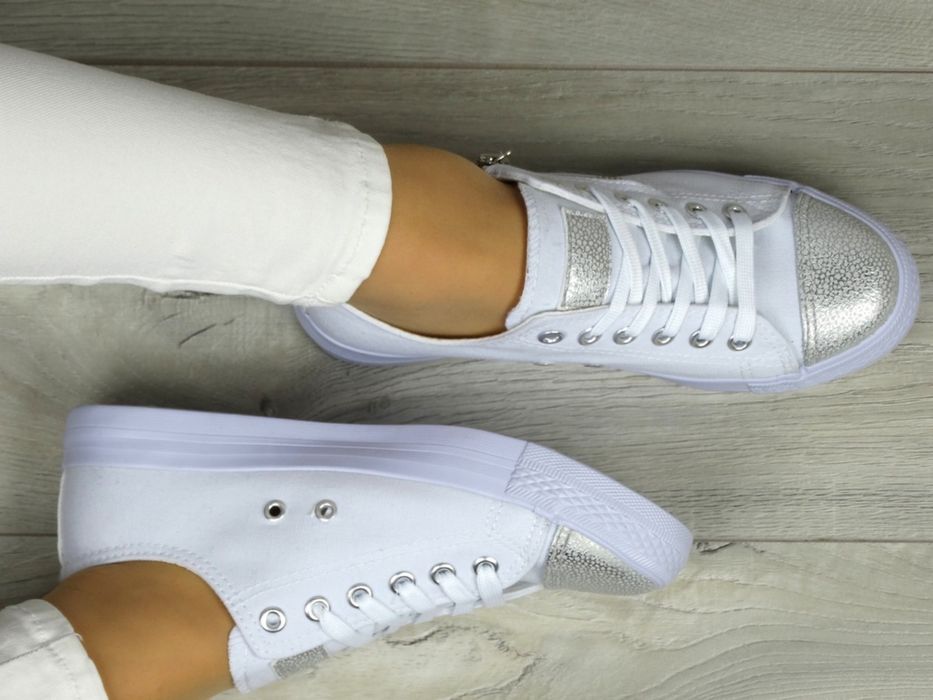 Trampki, tenisowki roz 40 slim 25 cm , biale z zamkiem , srebny nosek