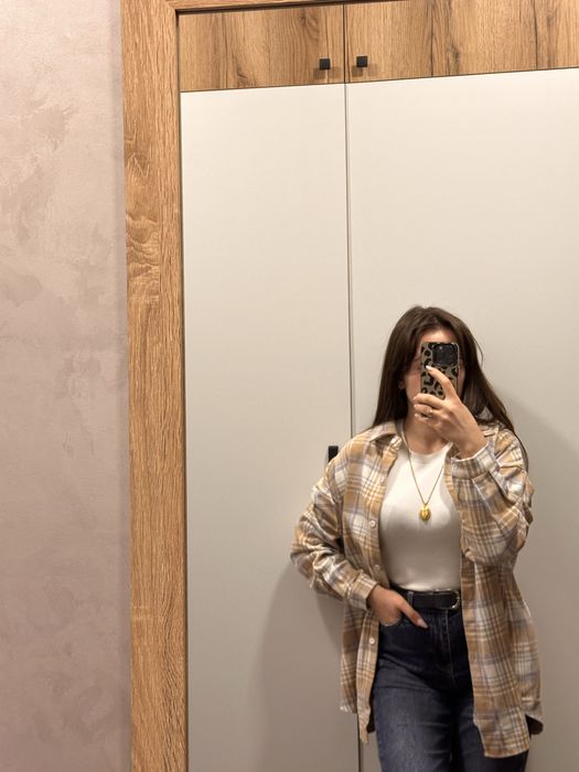 Нова сорочка в клітинку оверсайз тепла рубашка в клетку жіночий одяг