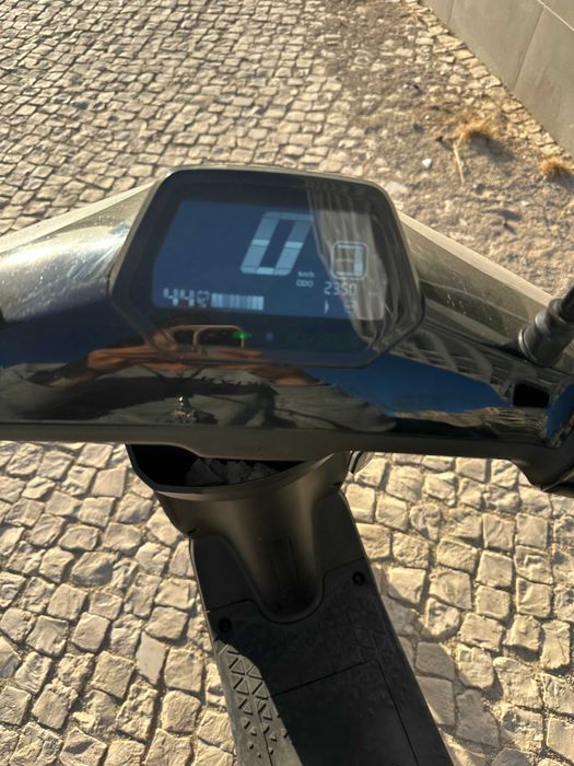 Mota 100% elétrica  - Super Soco Cux