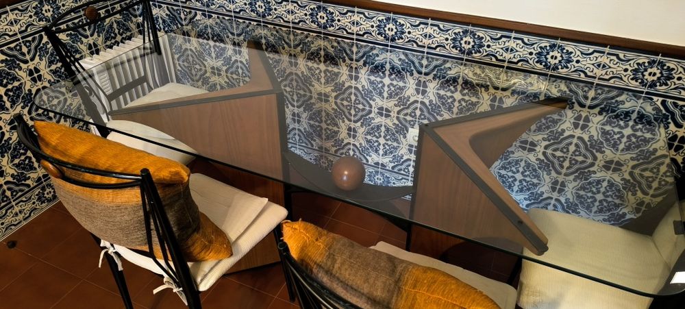 Mesa sala com cadeiras