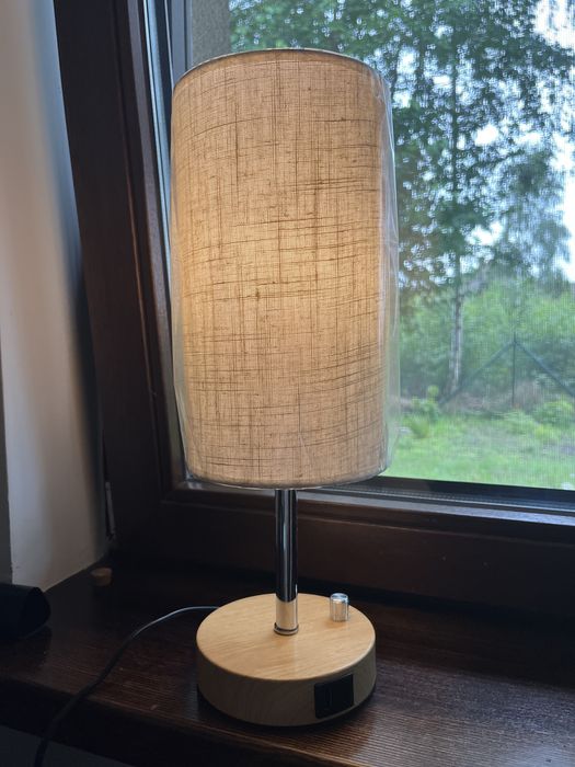 Nowa lampka nocna ściemnialna płynnie 220v