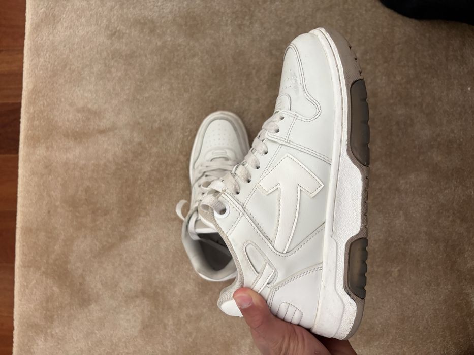 Sapatilhas off white brancas