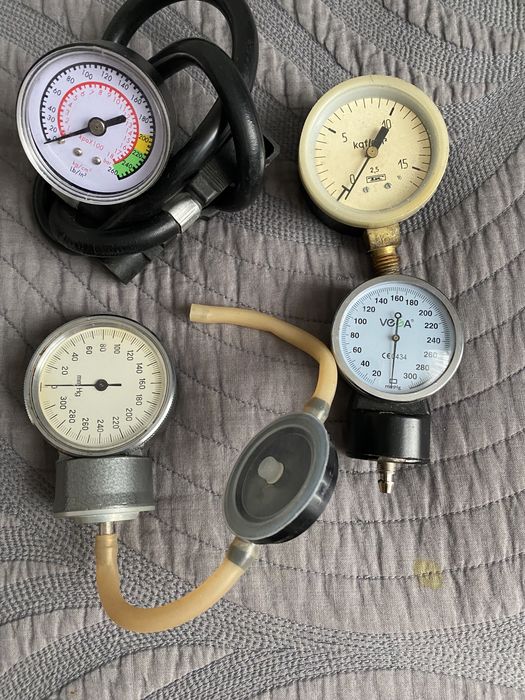 Манометры три штуки