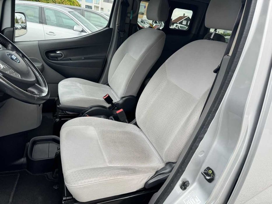 2015 Nissan e-NV200 пасажир 5 місць з Норвегії